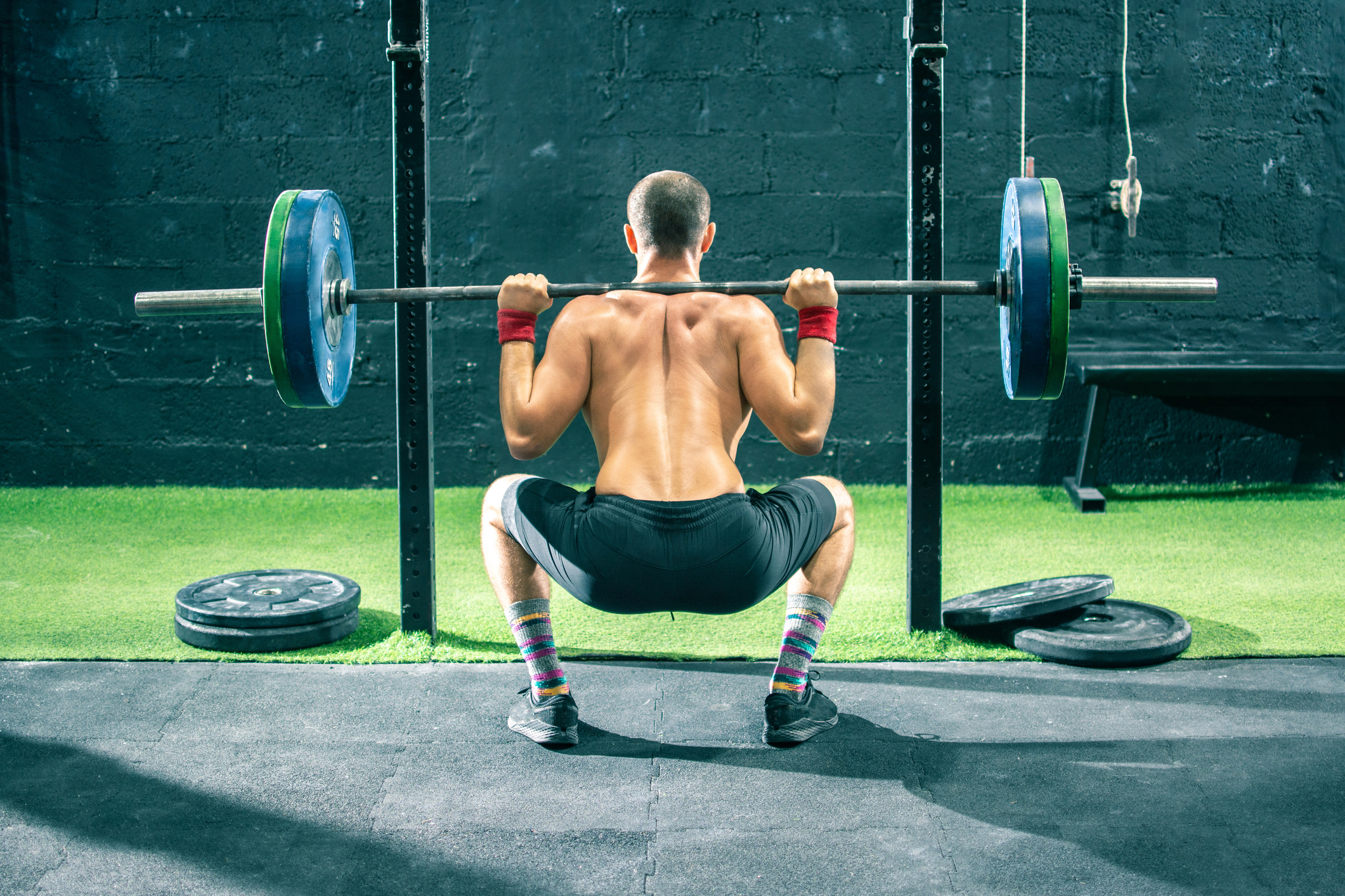 Globoki počep je ena najpogostejših vaj pri treningu CrossFit.