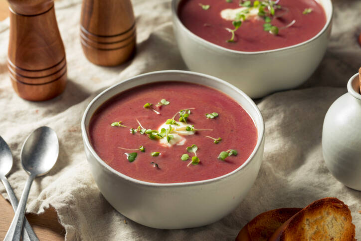 Vijolični krompir v klasičnem slovaškem demi-glaceu? Preizkusite naš nenavaden recept.