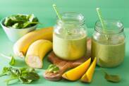 Recept za zdrav in fit mangov smoothie (z banano in ananasom)